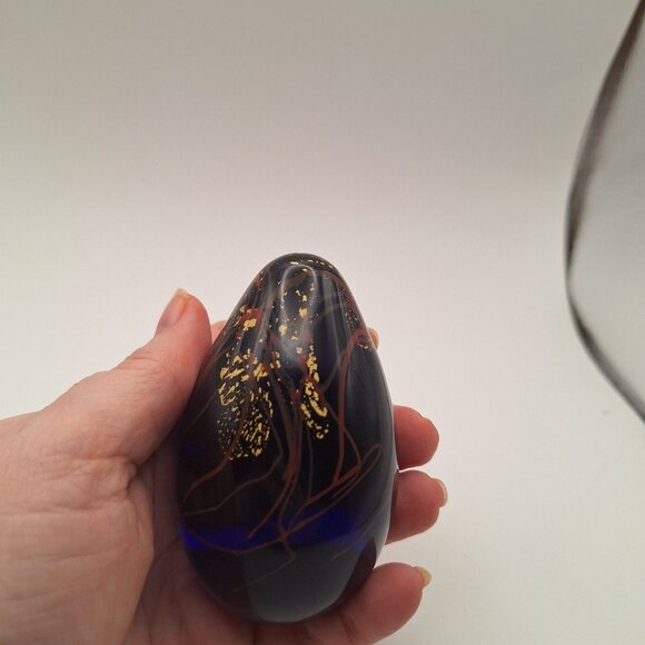 VINTAGE 1996 GLASS EYE STUDIO DICHROIC GLASS EGG PAPERWEIGHT BLUE RED GOLD USA - Picture 4 of 10